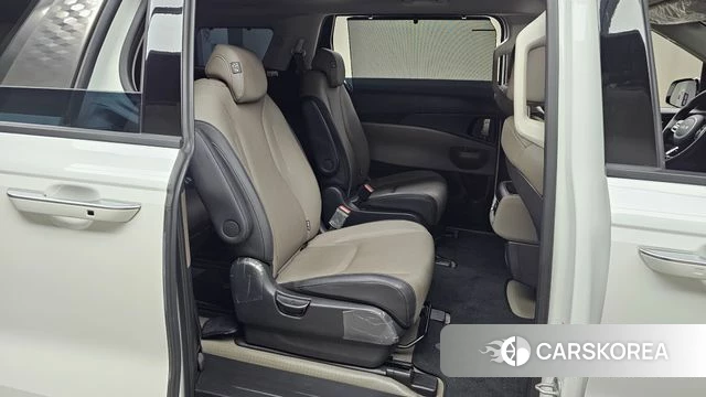 Kia The New Carnival 4th Generation 2024 Белый из Кореи, фото 2