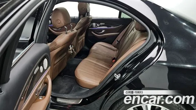 Mercedes-Benz E-Class W213 2021 Черный из Кореи, фото 2