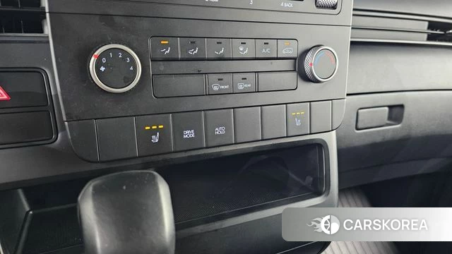 Hyundai Staria 2021 Белый из Кореи, фото 2