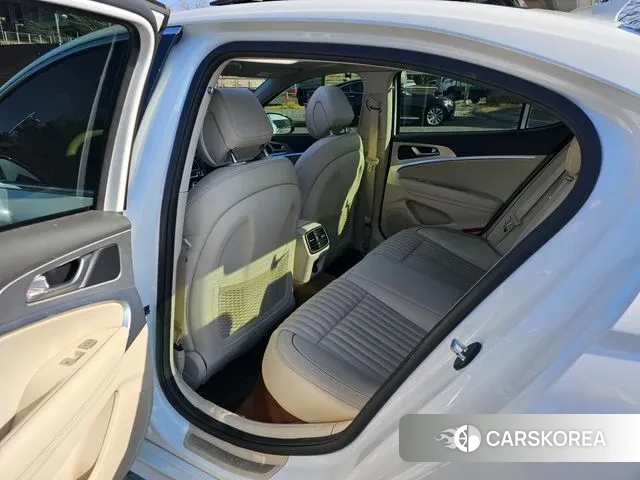 Genesis The New G70 2021 Белый из Кореи, фото 2