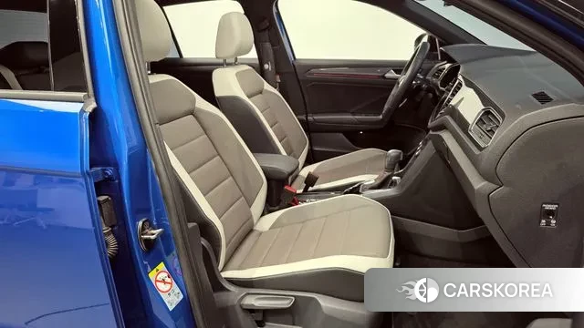 Volkswagen T-Roc 2022 Синий из Кореи, фото 2