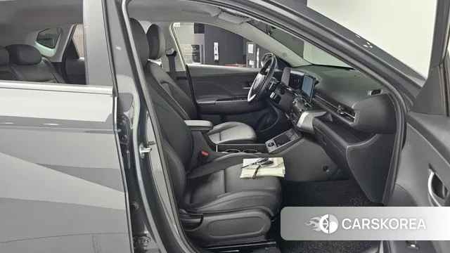 Hyundai Kona (SX2) 2024 Серый из Кореи, фото 2