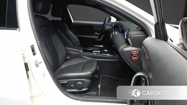 Mercedes-Benz A-Class W177 2021 Белый из Кореи, фото 2