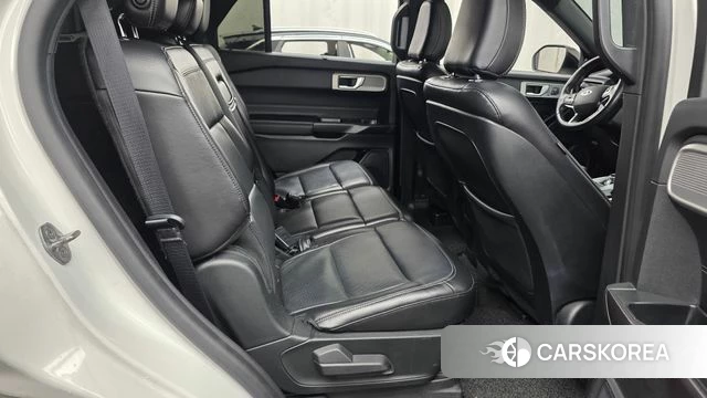Ford Explorer 6th Generation 2019 Белый из Кореи, фото 2