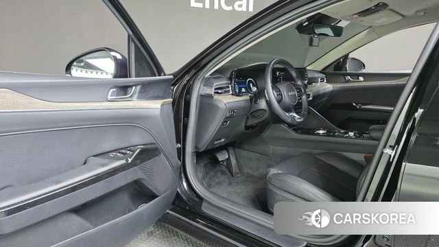 Kia K5 3rd generation 2023 Черный из Кореи, фото 2