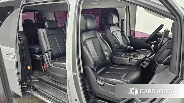 Hyundai Staria 2021 Серебряный из Кореи, фото 2