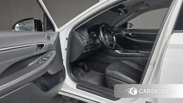 Hyundai Sonata (DN8) 2022 Белый из Кореи, фото 2