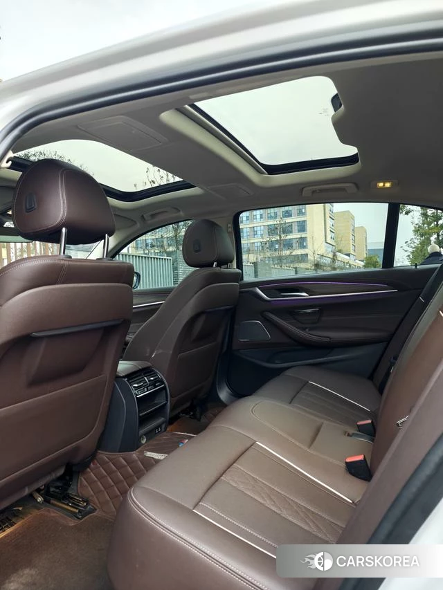 BMW 5 series 2022 Белый из Китая, фото 2