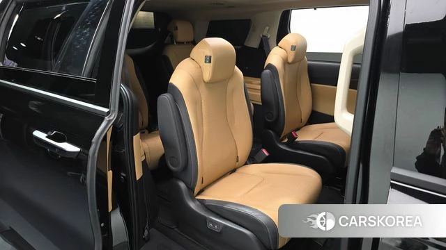 Kia Carnival 4th generation 2023 Черный из Кореи, фото 2