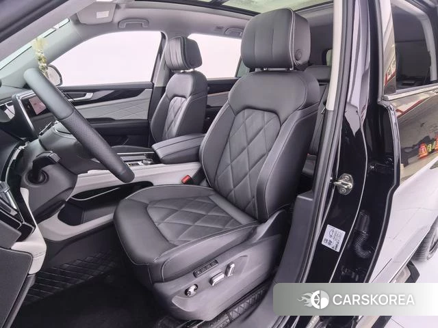Volkswagen Tourang 2025 Черный из Китая, фото 2