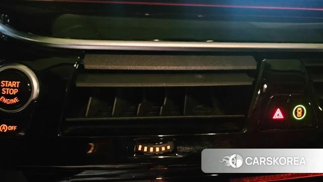 BMW 5 Series (G30) 2018 Белый из Кореи, фото 2