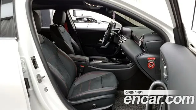 Mercedes-Benz A-Class W177 2024 Белый из Кореи, фото 2