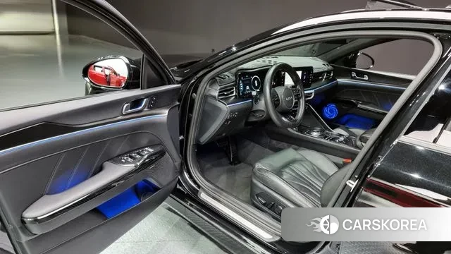 Kia K5 3rd generation 2023 Черный из Кореи, фото 2