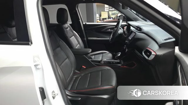 Chevrolet (GM Daewoo) Trailblazer 2022 Белый из Кореи, фото 2
