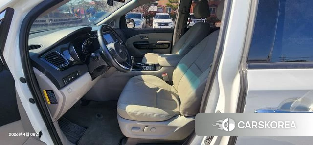 Kia The New Carnival 2018 Белый из Кореи, фото 2