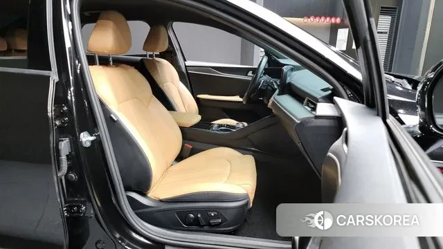 Kia K5 3rd generation 2022 Черный из Кореи, фото 2