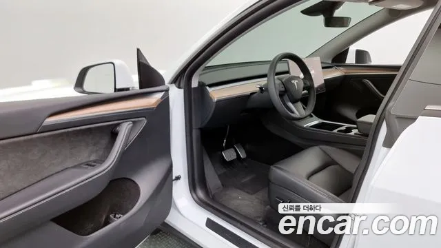 Tesla Model Y id 2703622 из Кореи 2