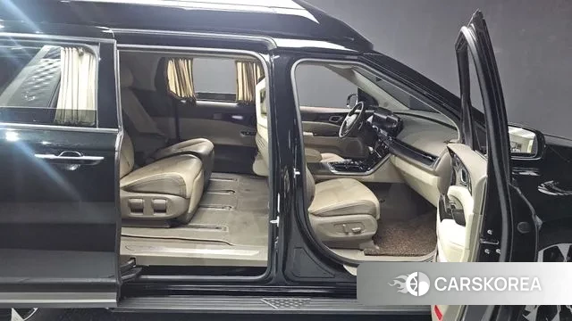 Kia Carnival 4th generation 2022 Черный из Кореи, фото 2