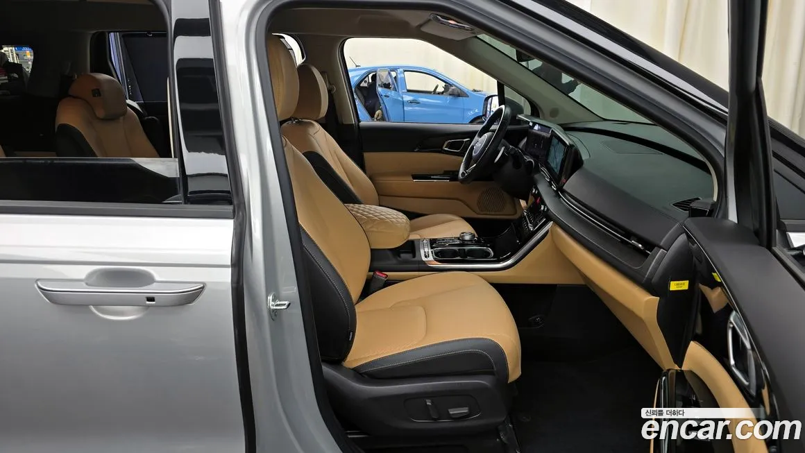 Kia Carnival 4th generation 2022 Серебристо-серый из Кореи, фото 2