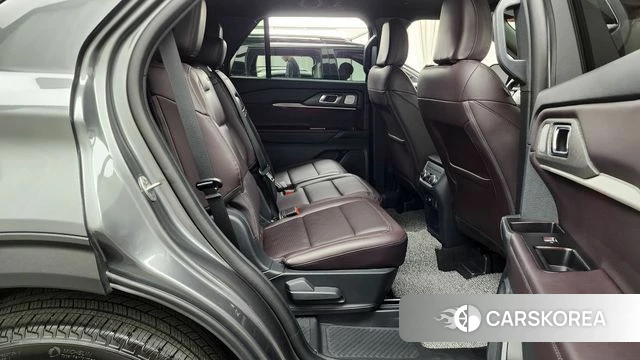 Ford Explorer 6th Generation 2025 Серый из Кореи, фото 2