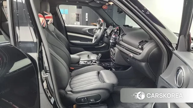 Mini Cooper S Clubman 2023 Черный из Кореи, фото 2