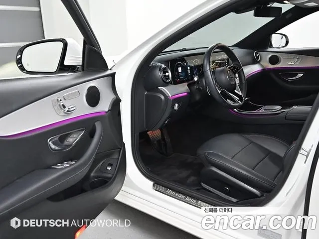 Mercedes-Benz E-Class W213 2021 Белый из Кореи, фото 2