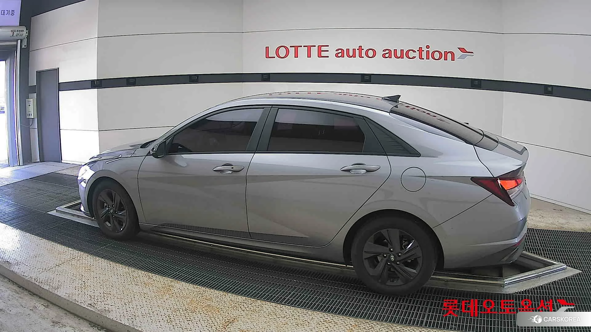 Hyundai Avante 2021 Fluid Metal из Кореи, фото 2