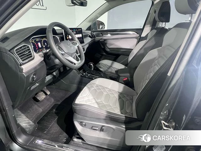 Volkswagen Tanyue 2024 Серебристо-серый из Китая, фото 2