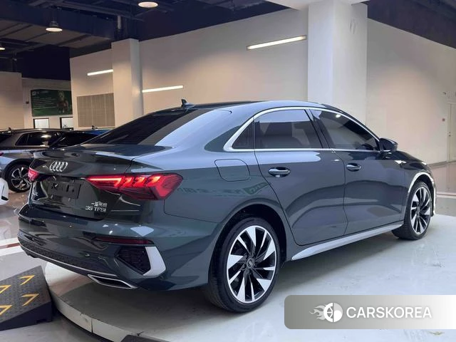 Audi A3 2023 Зеленый из Китая, фото 2