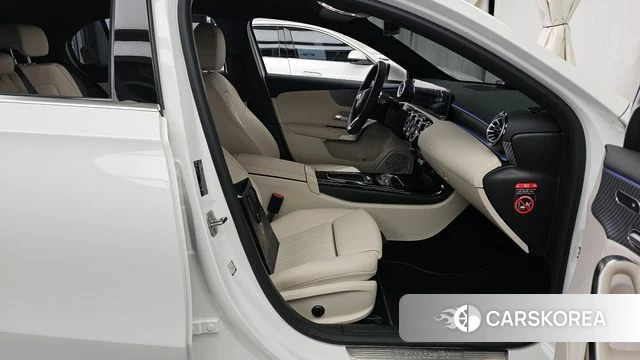 Mercedes-Benz A-Class W177 2025 Белый из Кореи, фото 2