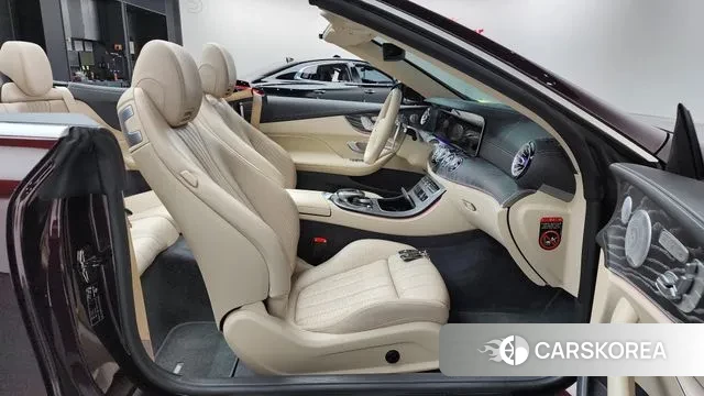 Mercedes-Benz E-Class W213 2021 Красный из Кореи, фото 2