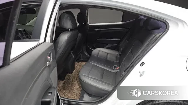 Hyundai Avante AD 2018 Белый из Кореи, фото 2