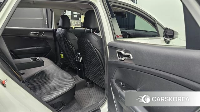 Kia Sportage 5th Generation 2024 Белый из Кореи, фото 2