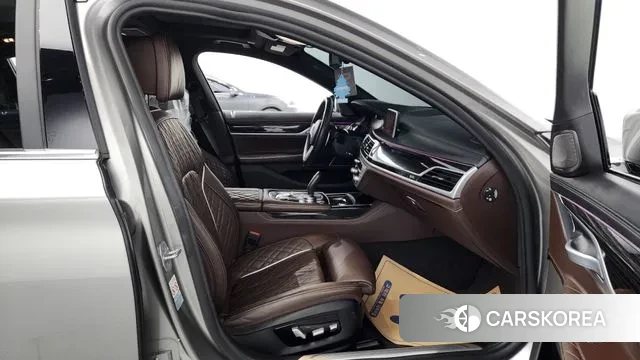 BMW 7 Series (G11) 2020 Серебристо-серый из Кореи, фото 2