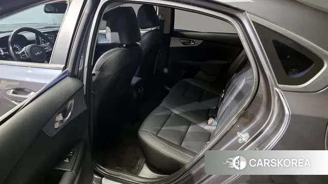 Kia The New K3 2nd generation 2023 Серый из Кореи, фото 2