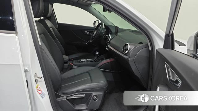 Audi Q2 2023 Белый из Кореи, фото 2