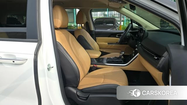 Kia Carnival 4th generation 2023 Белый из Кореи, фото 2