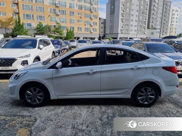 Hyundai Accent (New type) 2018 Белый из Кореи, фото 2