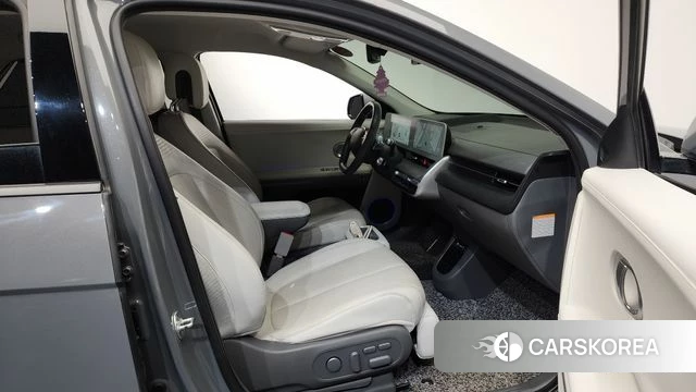 Hyundai Ionic 5 2021 Серебристо-серый из Кореи, фото 2