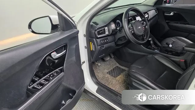 Kia Niro 2018 Белый из Кореи, фото 2