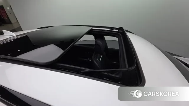 Genesis GV70 2021 Белый из Кореи, фото 2