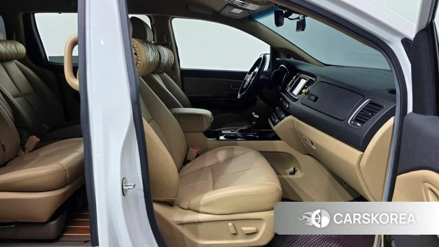 Kia The New Carnival 2018 Белый из Кореи, фото 2