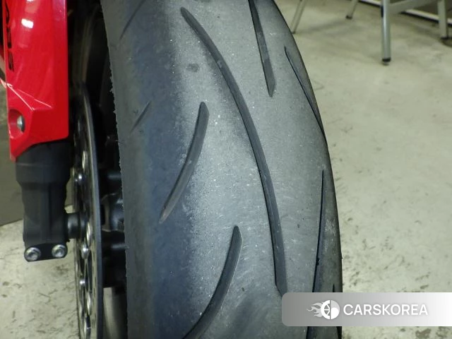 Проданный Honda CBR650R id 4006181 из Японии, фото 5