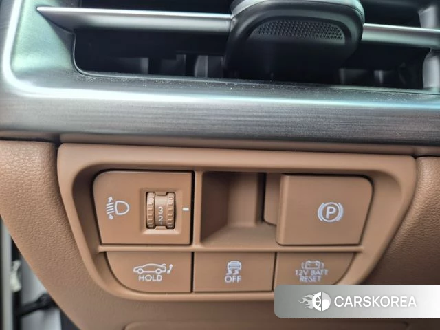 Hyundai Grandeur Hybrid (GN7) 2023 Белый из Кореи, фото 2