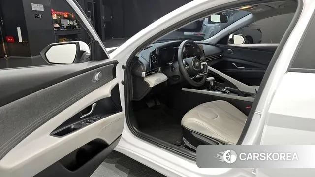 Hyundai Avante (CN7) 2021 Белый из Кореи, фото 2