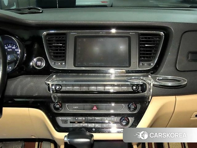 Kia The New Carnival 2019 Белый из Кореи, фото 2