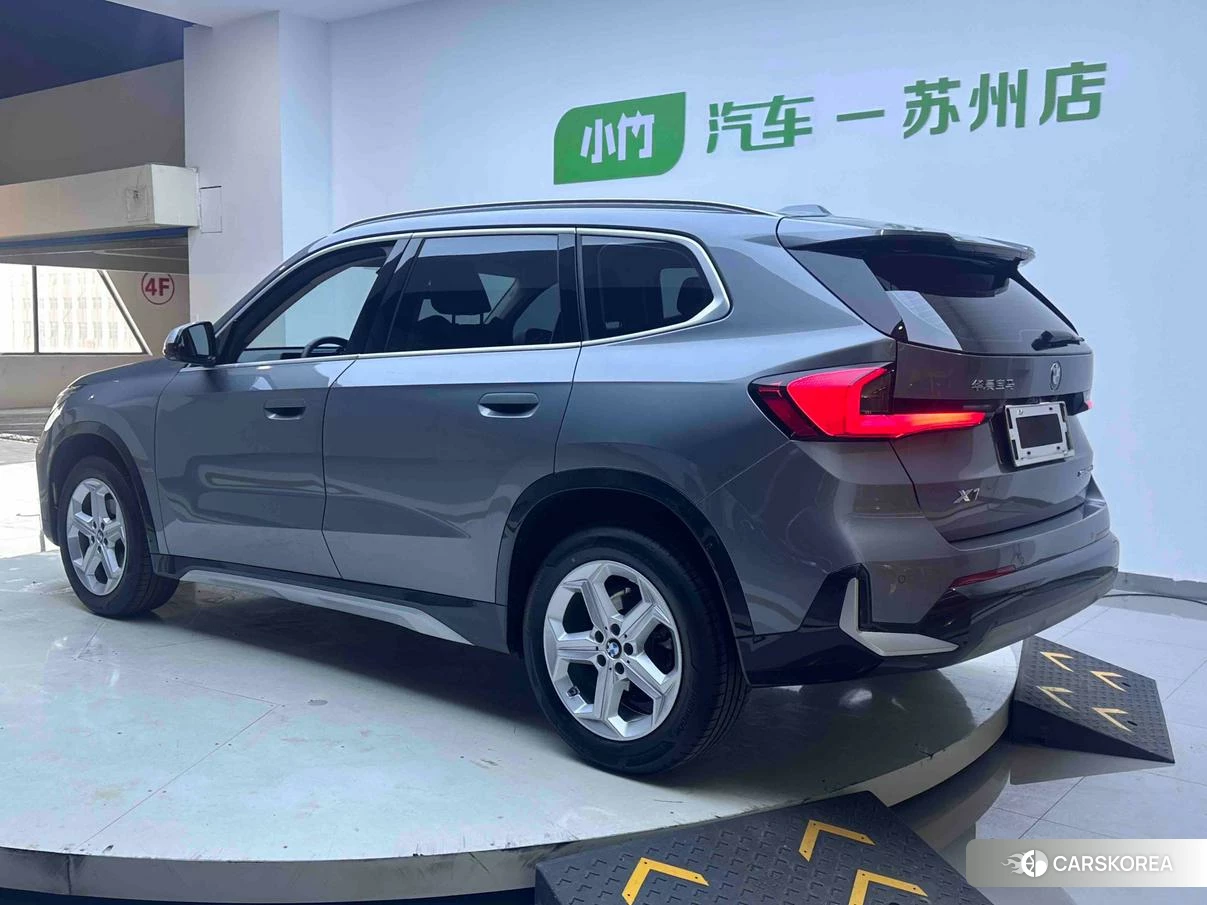BMW X1 2023 Темно-серый из Китая, фото 2