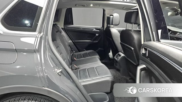 Volkswagen Tiguan second Generation 2018 Серый из Кореи, фото 2
