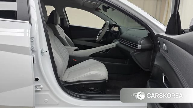 Hyundai Avante (CN7) 2022 Белый из Кореи, фото 2