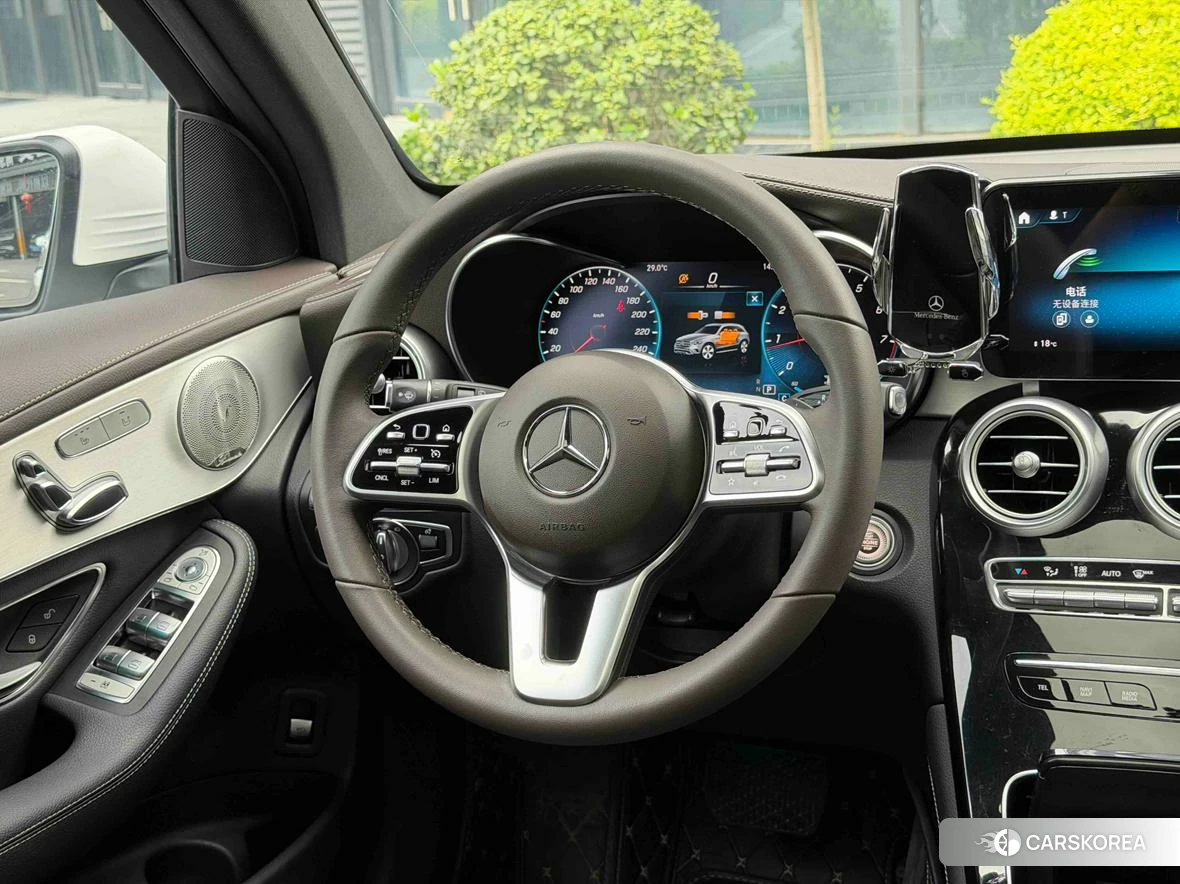 Mercedes-Benz GLC 2020 Белый из Китая, фото 2